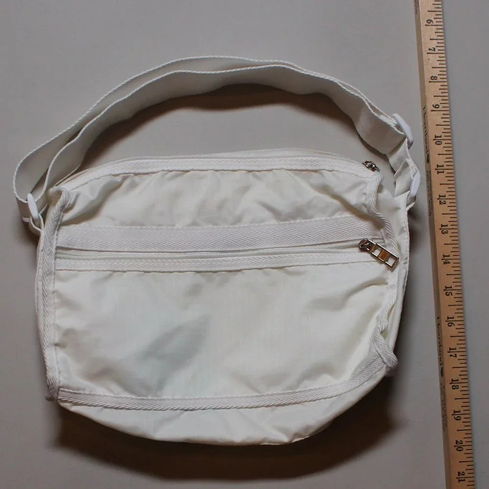 White Bueno Synthetic Shoulder Purse - Picture 6 of 6